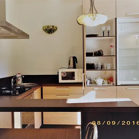 Nelli On Vabaduse Plats Apartamento